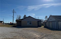 1220 N 13th Street, Rogers, AR 72756