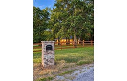 588 21500 Road, Cherryvale, KS 67335