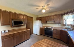 1913 Vine Avenue, Marshalltown, IA 50158