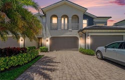 21584 Baccarat Ln, ESTERO, FL 33928