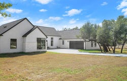 153 Bryce Ln, Dripping Springs, TX 78620