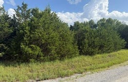 Saito Place, Edwards, MO 65326