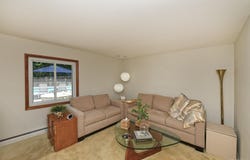 5 Meyer Lane, Medford, NY 11763