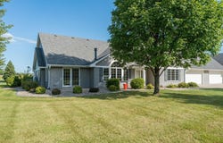 749 Grayhawk Circle, Mankato, MN 56001