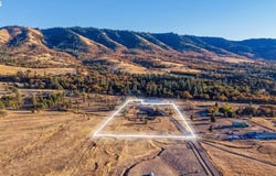 10 BUTTERCUP Ln, Lyle, WA 98635