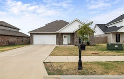 1261 Bootleg Road, Centerton, AR 72713