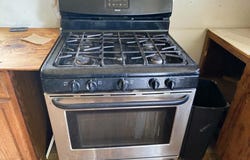 1019 E WALNUT Street, Canton, IL 61520