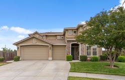 844 Arlington Avenue, Lemoore, CA 93245