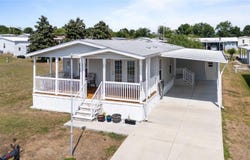 10042 COLLINGWOOD Avenue, DADE CITY, FL 33525