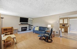1082 DONDEA St, Springfield, OR 97478