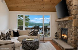 111 Green Circle, Paupack, PA 18451
