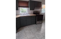 1005 E Broad ST, Central City, KY 42330