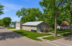 226 3rd Avenue S, Brownton, MN 55312