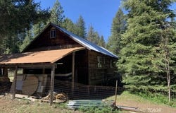 360 Whispering Pines Dr, Hayfork, CA 96041