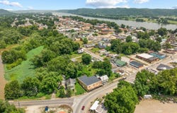 Vine St, Gallipolis, OH 45631