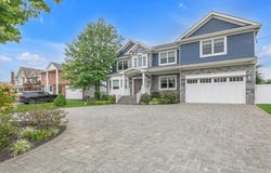 100 Lake End Road, Merrick, NY 11566