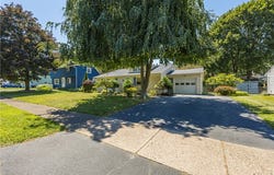 40 Caroline Drive, Rochester, NY 14624