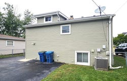 618 W Comstock Avenue, Elmhurst, IL 60126