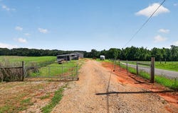620 Roberts Cemetery Rd., Walling, TN 38587