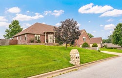 2001 N 7th Avenue, Ozark, MO 65721