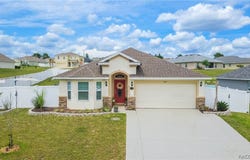 3271 N Burroughs Path, Beverly Hills, FL 34465