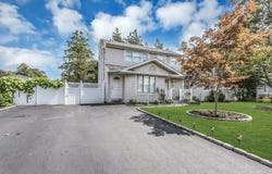 2911 Eagle Avenue, Medford, NY 11763