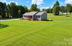 1046 Edgemont Terrace, Morganton, NC 28655
