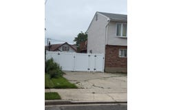 189 Elizabeth Ave, Oceanside, NY 11572