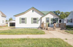 1811 15th St, Rock Valley, IA 51247