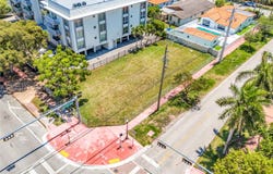 1240 71st St, Miami Beach, FL 33141