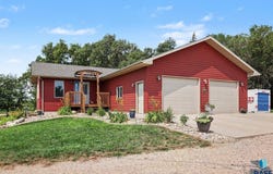 28028 448th Ave, Parker, SD 57053