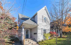 513 Liberty St, Petoskey, MI 49770