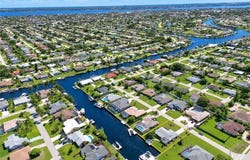 907 SE 33rd Terrace, Cape Coral, FL 33904