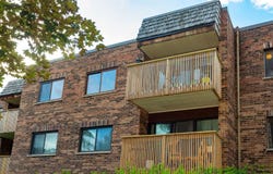 925 Spring Hill Drive, Northbrook, IL 60062