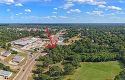 606 N Hervey St, Hope, AR 71801