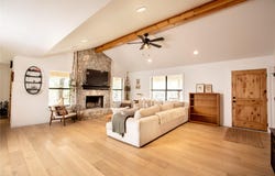 301 Lander Ln, Dripping Springs, TX 78620