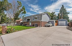 4729 MAPLE WY, Cheyenne, WY 82009