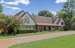 9221 HILLMAN WAY Dr, Bartlett, TN 38133