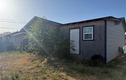 1325 E Hemlock Street, Altus, OK 73521