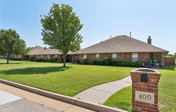 400 N Willowood Drive, Yukon, OK 73099