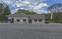 13524 S Eagle Valley Road, Tyrone, PA 16686