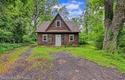 239 Meadowside Road, Mount Pocono, PA 18344