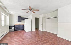 943 MAPLE Terrace, DARBY, PA 19023
