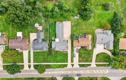 1887 Brainard Road, Lyndhurst, OH 44124