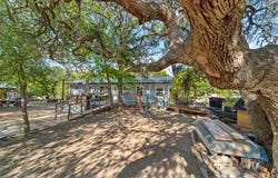 1602 Broad Oak Dr, Bandera, TX 78003