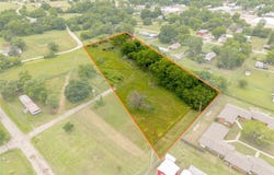 6th Street, Prague, OK 74864