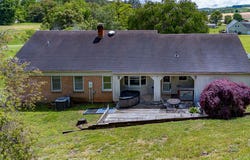 86 Huffman Ln, Fairfield, VA 24435