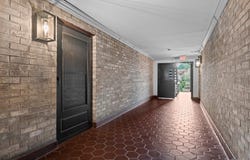 89 N Broadway, White Plains, NY 10603
