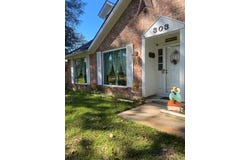 303 Chimney Rock Drive, Lufkin, TX 75904