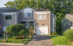 53 Top Of The Ridge, Mamaroneck, NY 10543